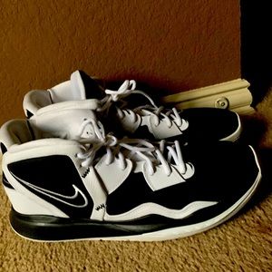 Nike Kyrie infinity TB